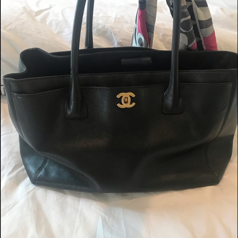 Chanel Purse - Picture 1 of 4